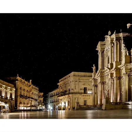 House Island Ortigia Apartment *