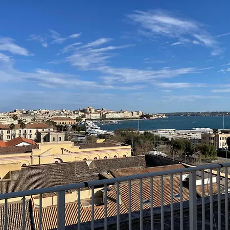 House Island Ortigia * Syracuse